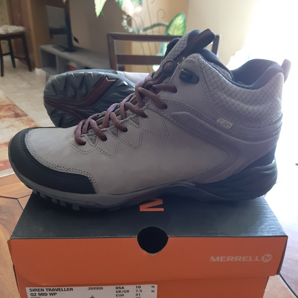 Merrell Siren Traveller Q2 Mid WP Women's Size 10